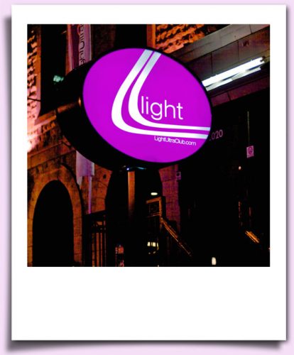 photo by Anthony Branco ©2001-2009 Montreal Nitelife Tours Inc.