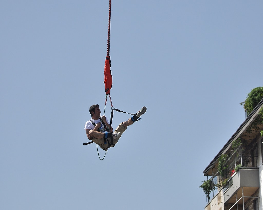 bungee jumping photo